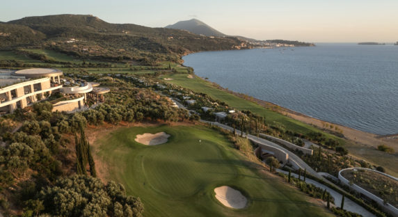 Mandarin Oriental Costa Navarino mit Golf