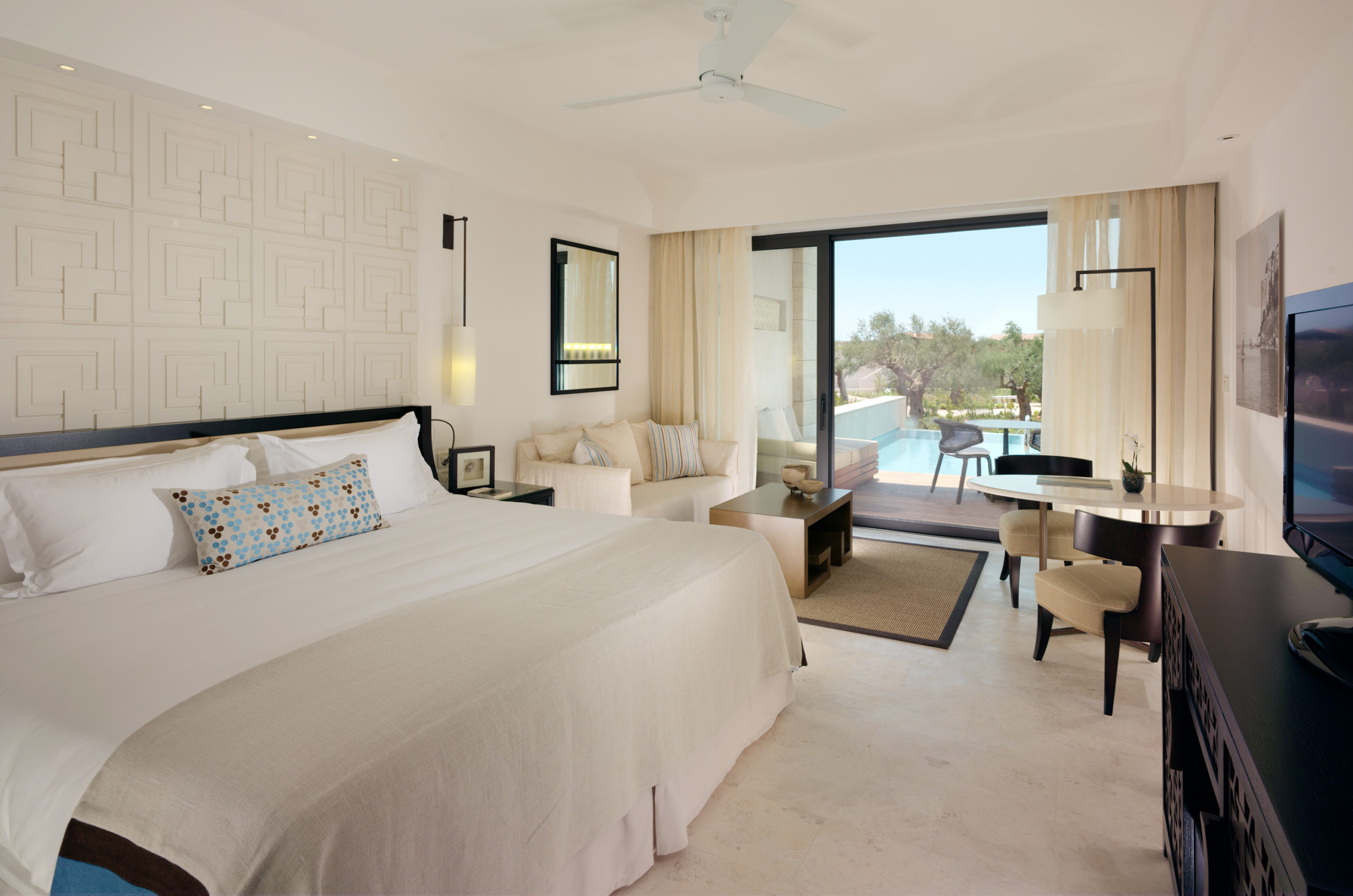 The Romanos Costa Navarino