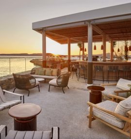 W Costa Navarino Bar