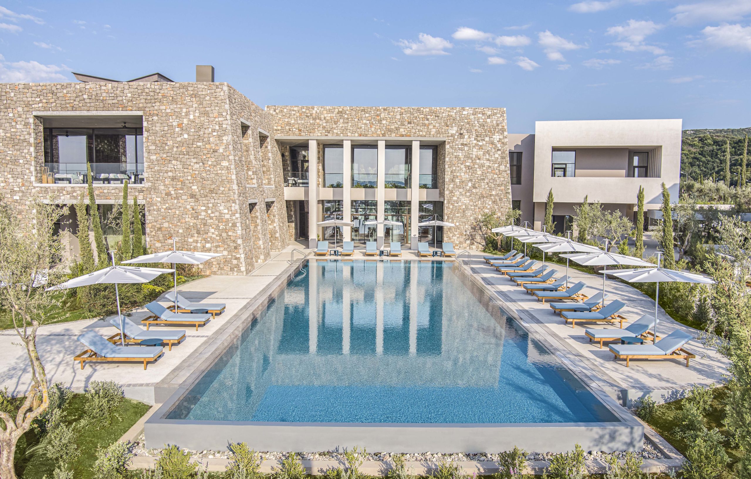 W Costa Navarino Fit Pool