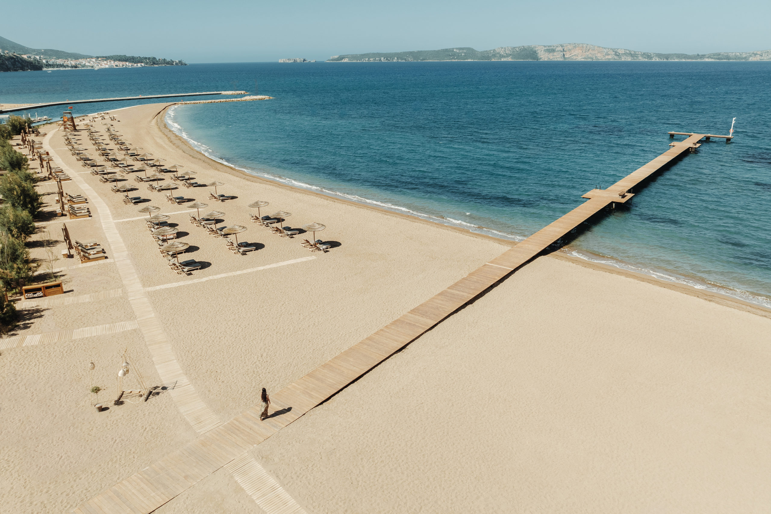 W Costa Navarino Strand