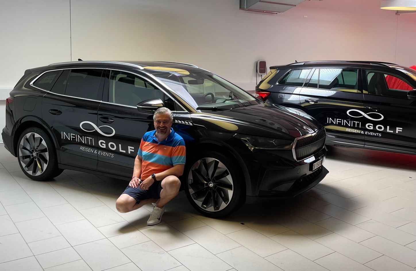 INFINITI GOLF ist auf Golfreisen mit dem E-Auto unterwegs