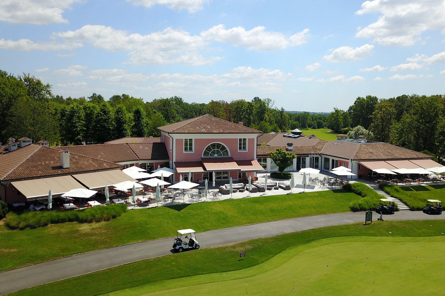 Bogogno Golf Resort Italien Golfreise Clubhouse