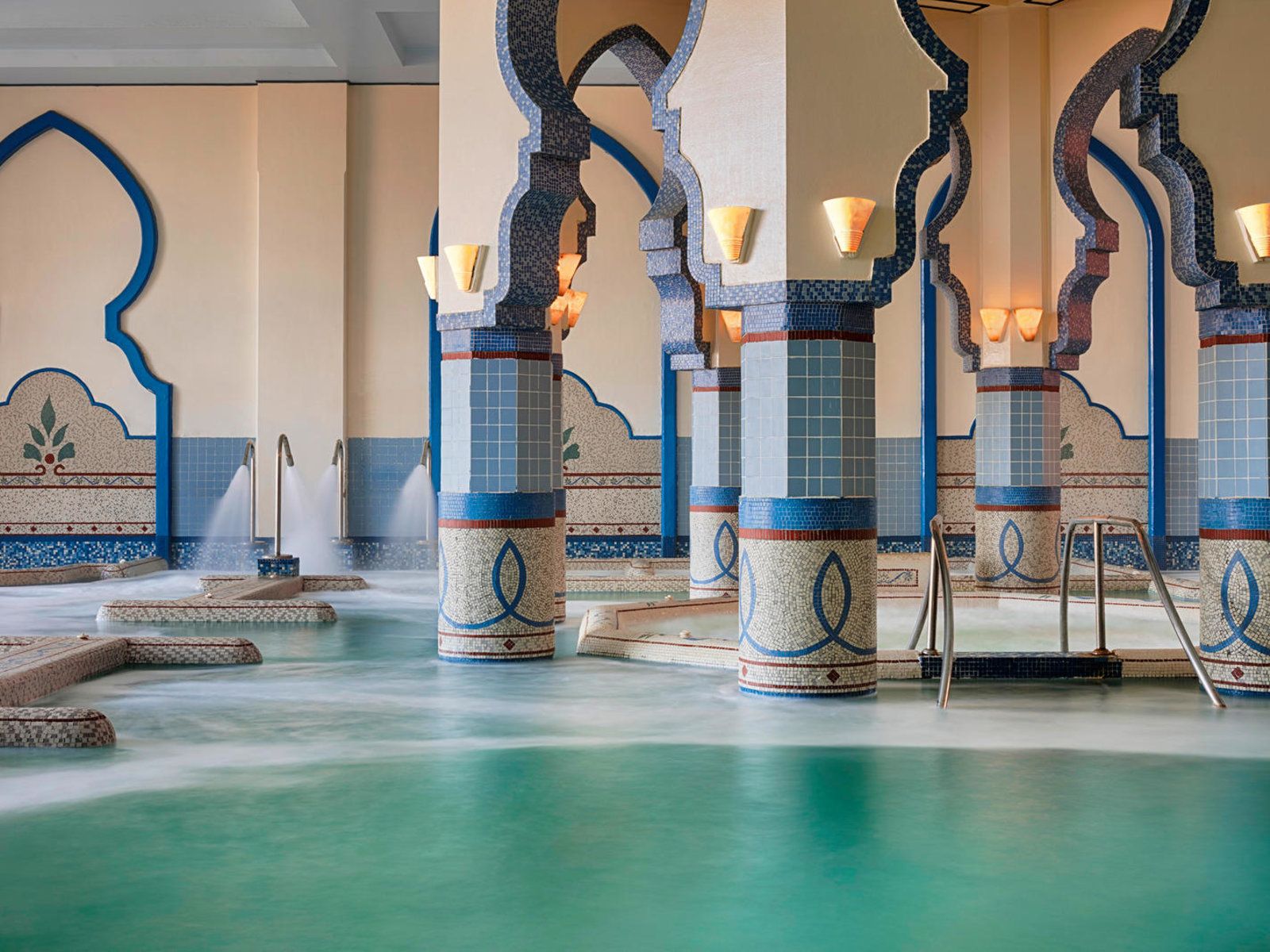 Cascades Hotel and Golf Resort Thalasso Spa