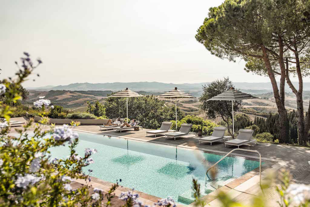 Toskana Resort Castelfalfi Italien Golfreise Pool