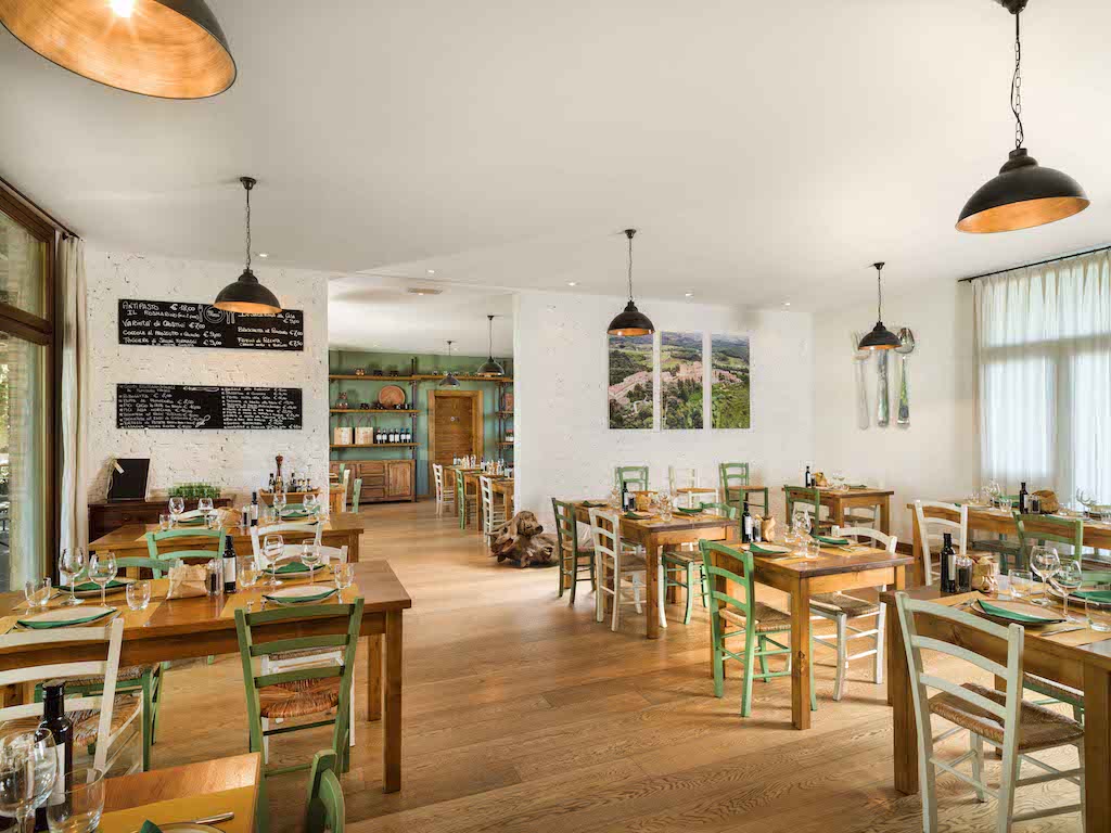 Toskana Resort Castelfalfi Italien Golfreise Restaurant Rosmarino