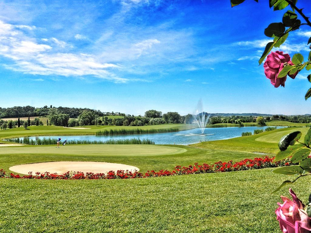 Chervo Golfcourse Gardasee Wasser Green
