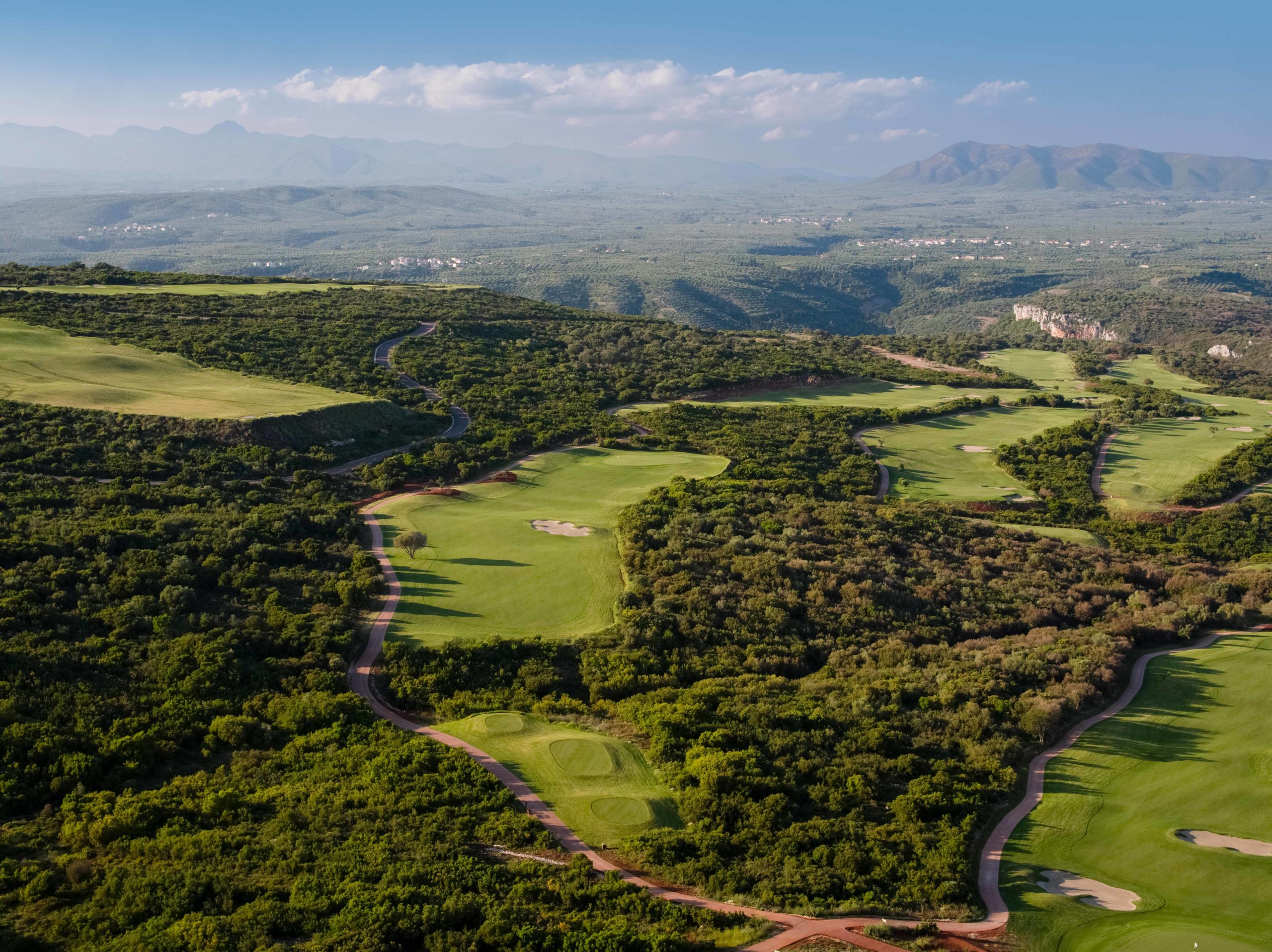 Costa Navarino Hills Golf Course auf Plateau