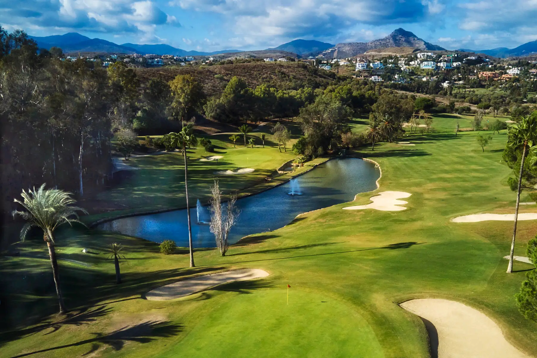 El Paraiso Golf Course Marbella Andalusien Lake