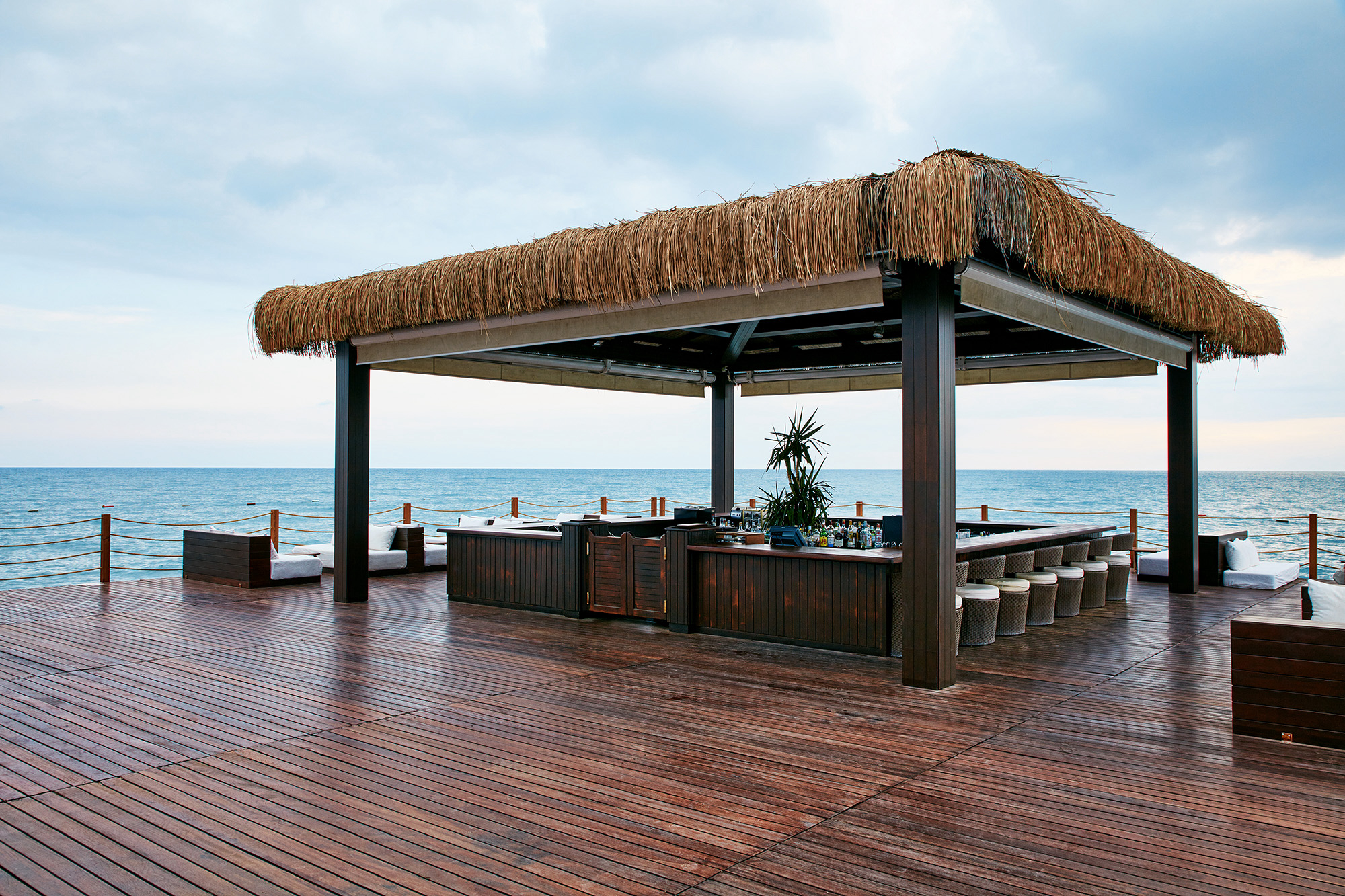 Gloria Serenity Resort Belek Pier Bar