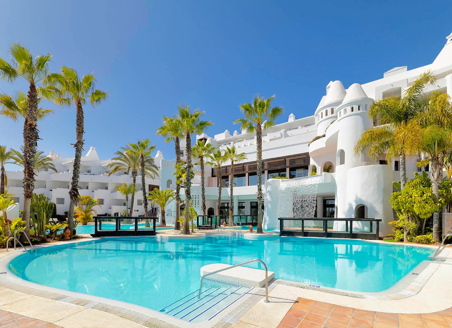 Hotel H10 Estepona Palace Marbella Andalusien Poollandschaft