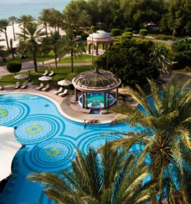 Golfferien im Emirates Palace Abu Dhabi Pool