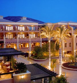 Las Madrigueras Golf Resort Teneriffa Plaza