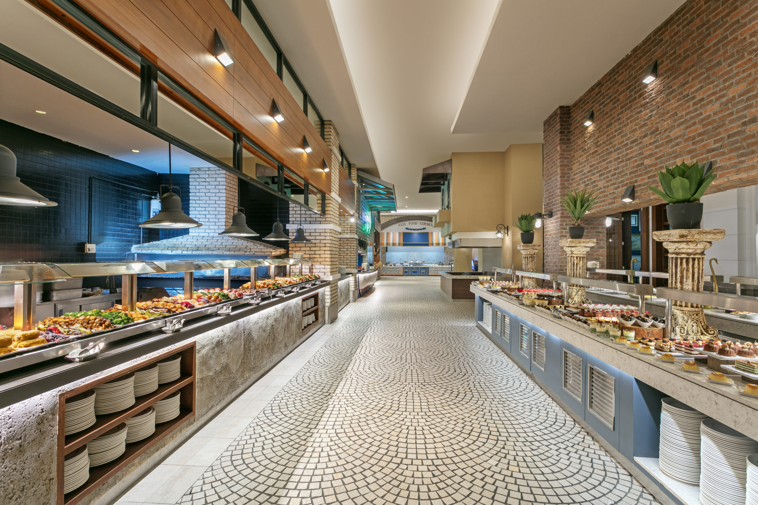Titanic Deluxe Golf Resort Belek Buffet Restaurant