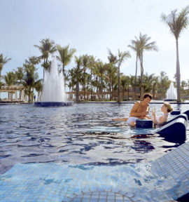 Hotel Barcelo Bavaro Palace Strand Karibik Dominikanische Republik Pool