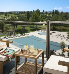 Camiral Golf and Wellness at PGA Catalunya Hotel Zimmer mit Balkon
