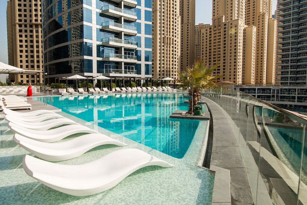 nterContinental Marina Dubai Emirate Pool