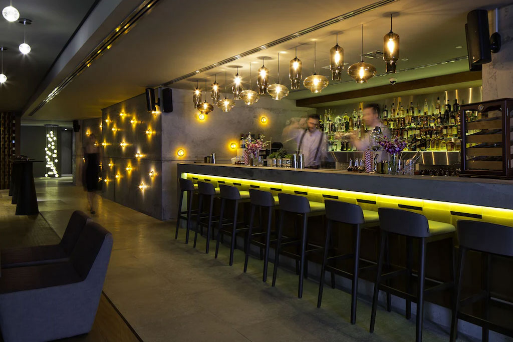 nterContinental Marina Dubai Emirate Bar