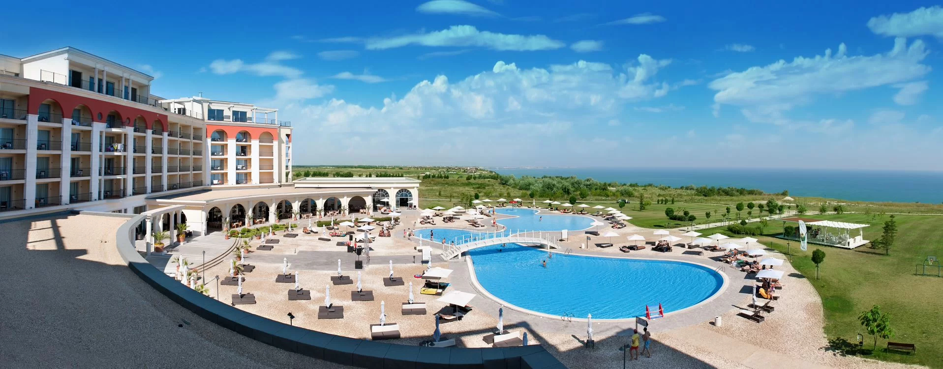 Lighthouse Golf & Spa Resort Bulgarien Pool Sea View