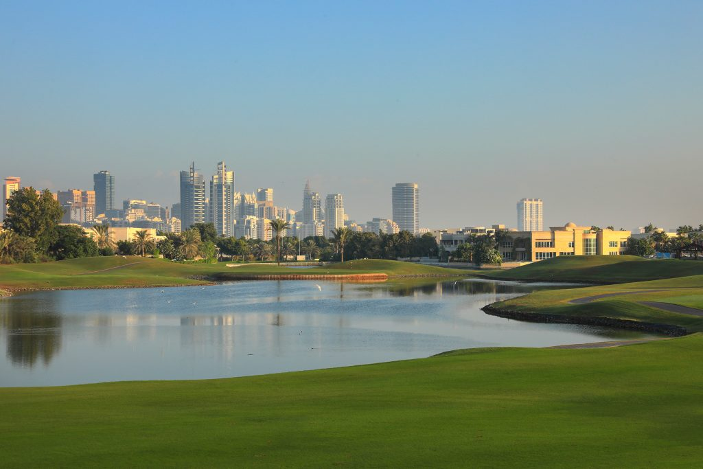 Golfreise Dubai Montgomerie Golf Club Emirate Loch 6