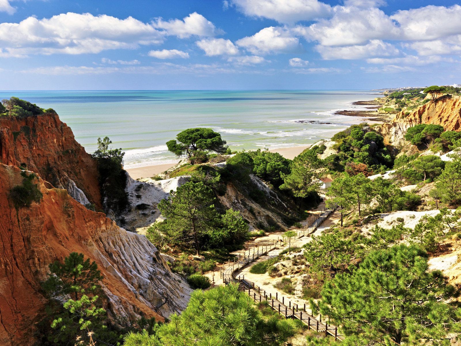 Pine Cliffs Resort Luxury Collection Weg Beach