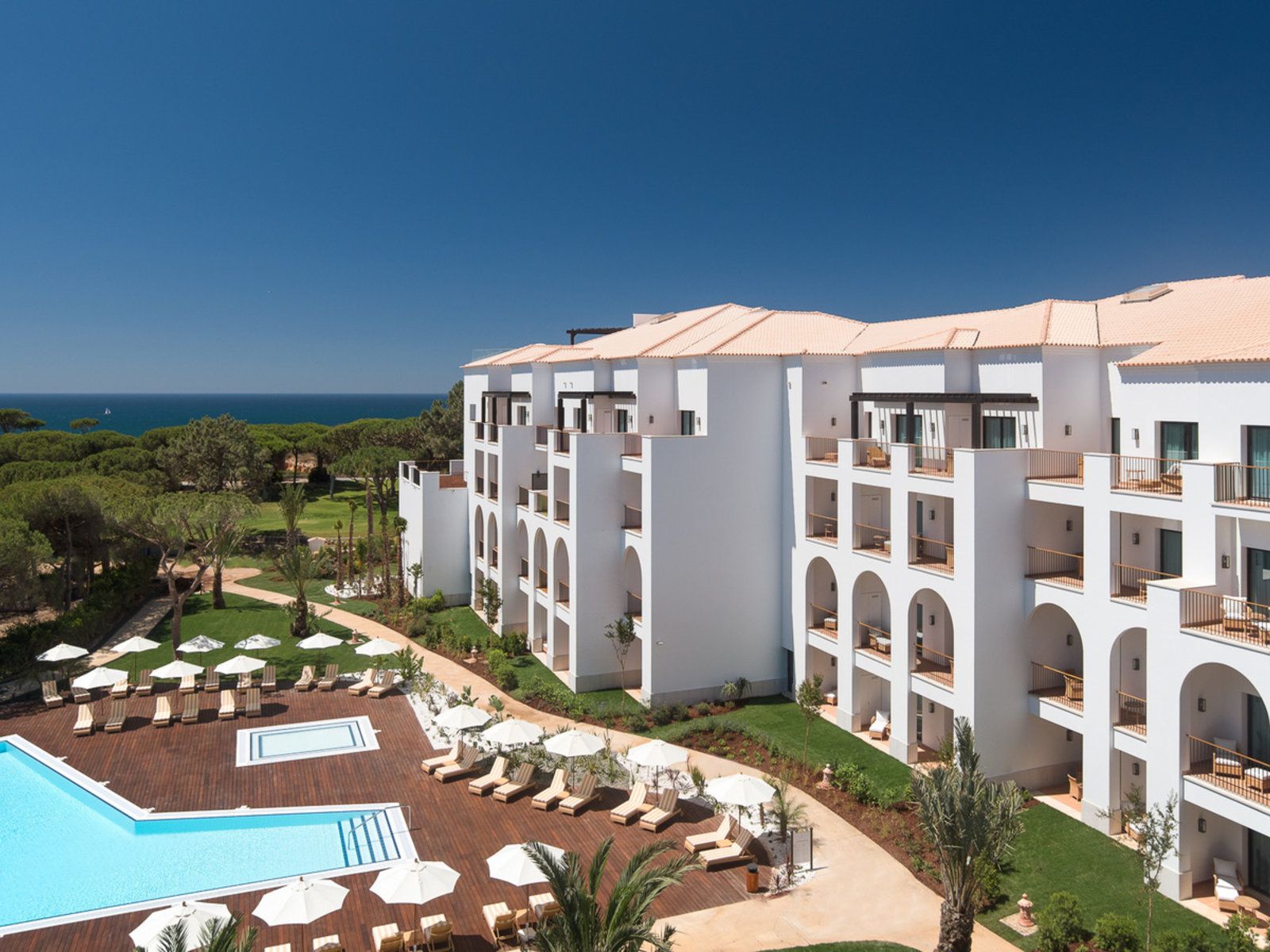 Pine Cliffs Resort Luxury Collection Pool View