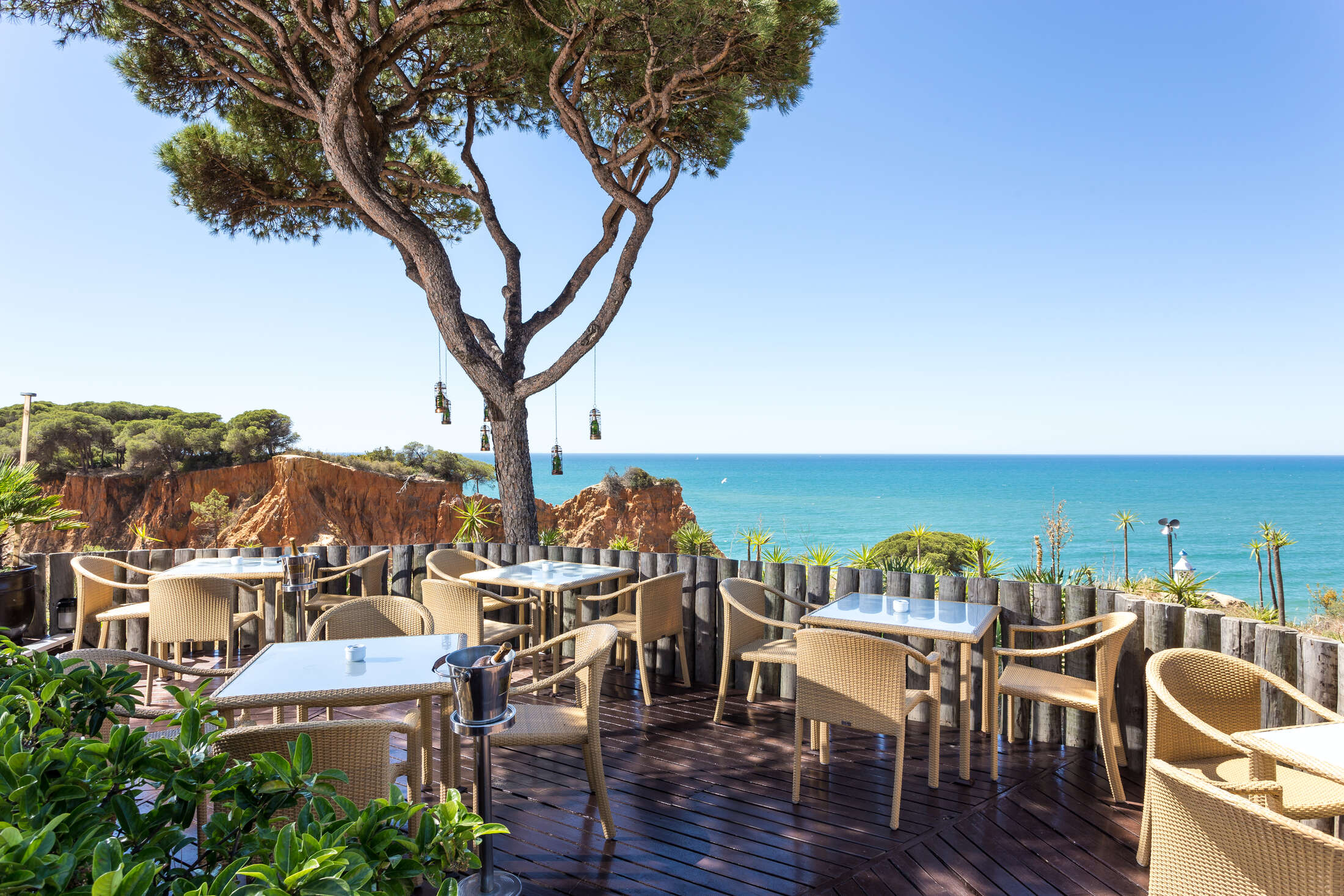 Pine Cliffs Resort Luxury Collection Outdoor Restaurant