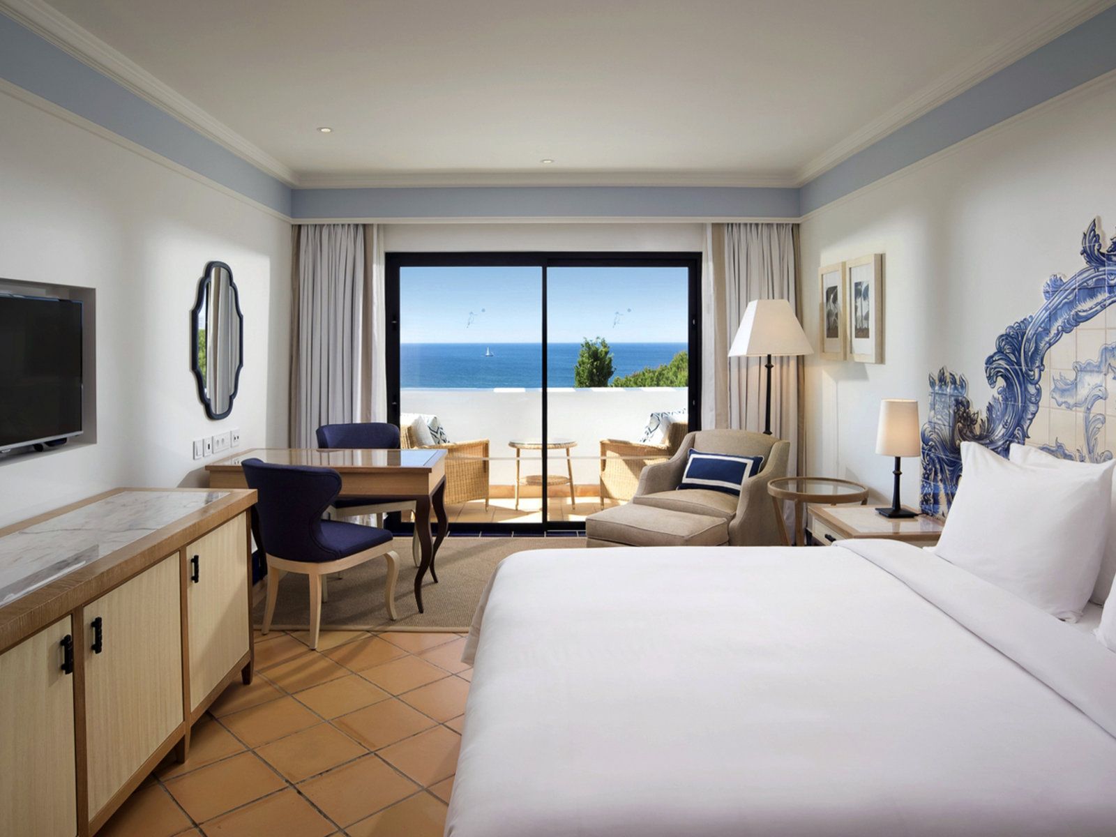 Pine Cliffs Resort Luxury Collection Zimmer