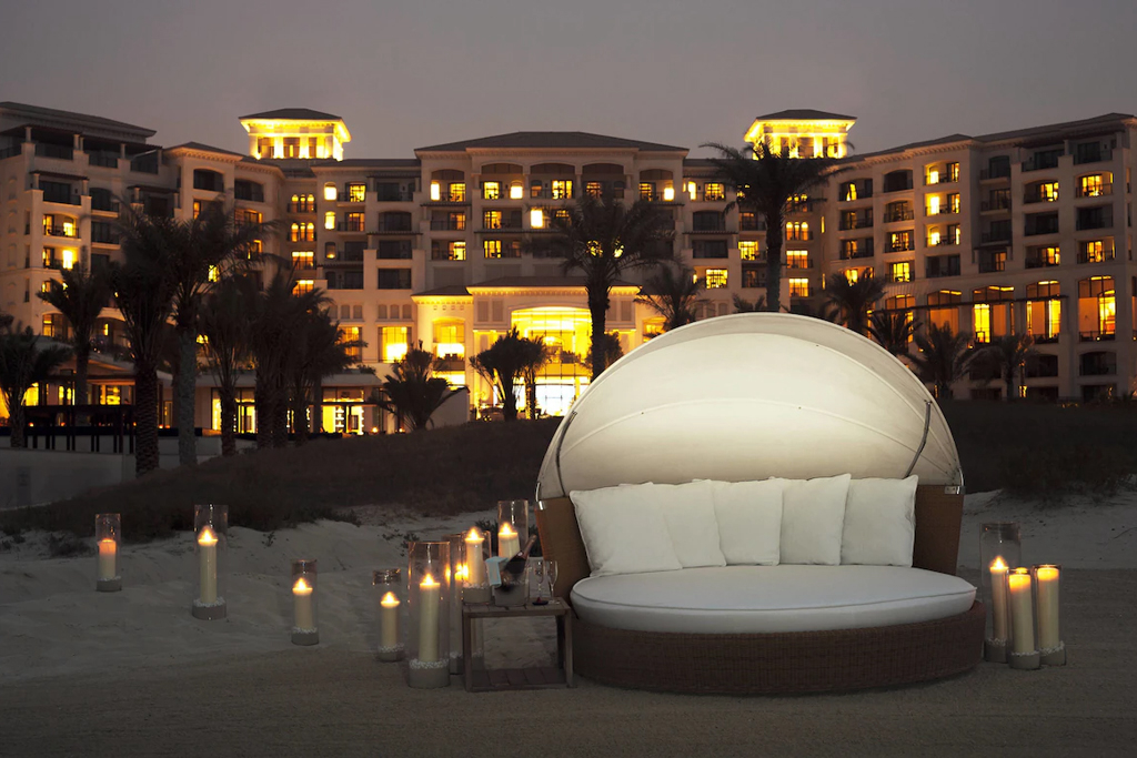 St Regis Abu Dhabi Saadiyat Island Resort Emirate Lounge Beach