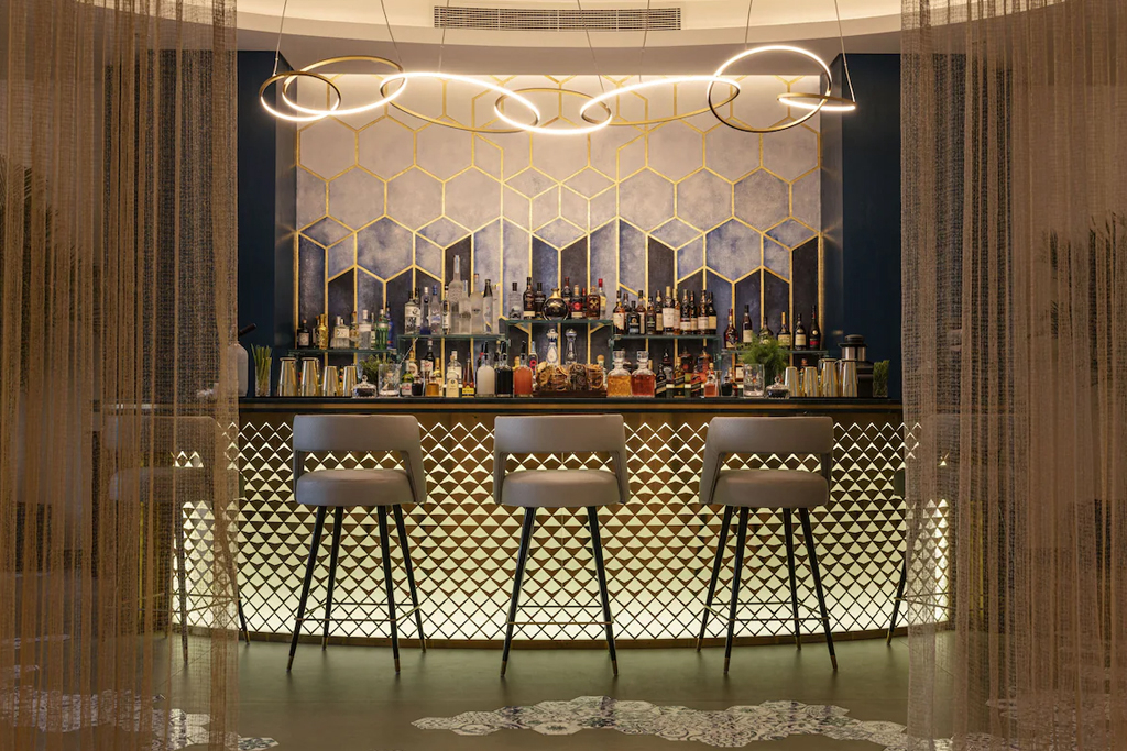 St Regis Abu Dhabi Saadiyat Island Resort Emirate Bar