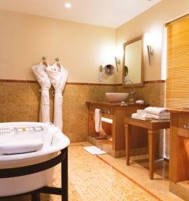 Terre Blanche Golf & Spa Resort Provence Frankreich Badzimmer