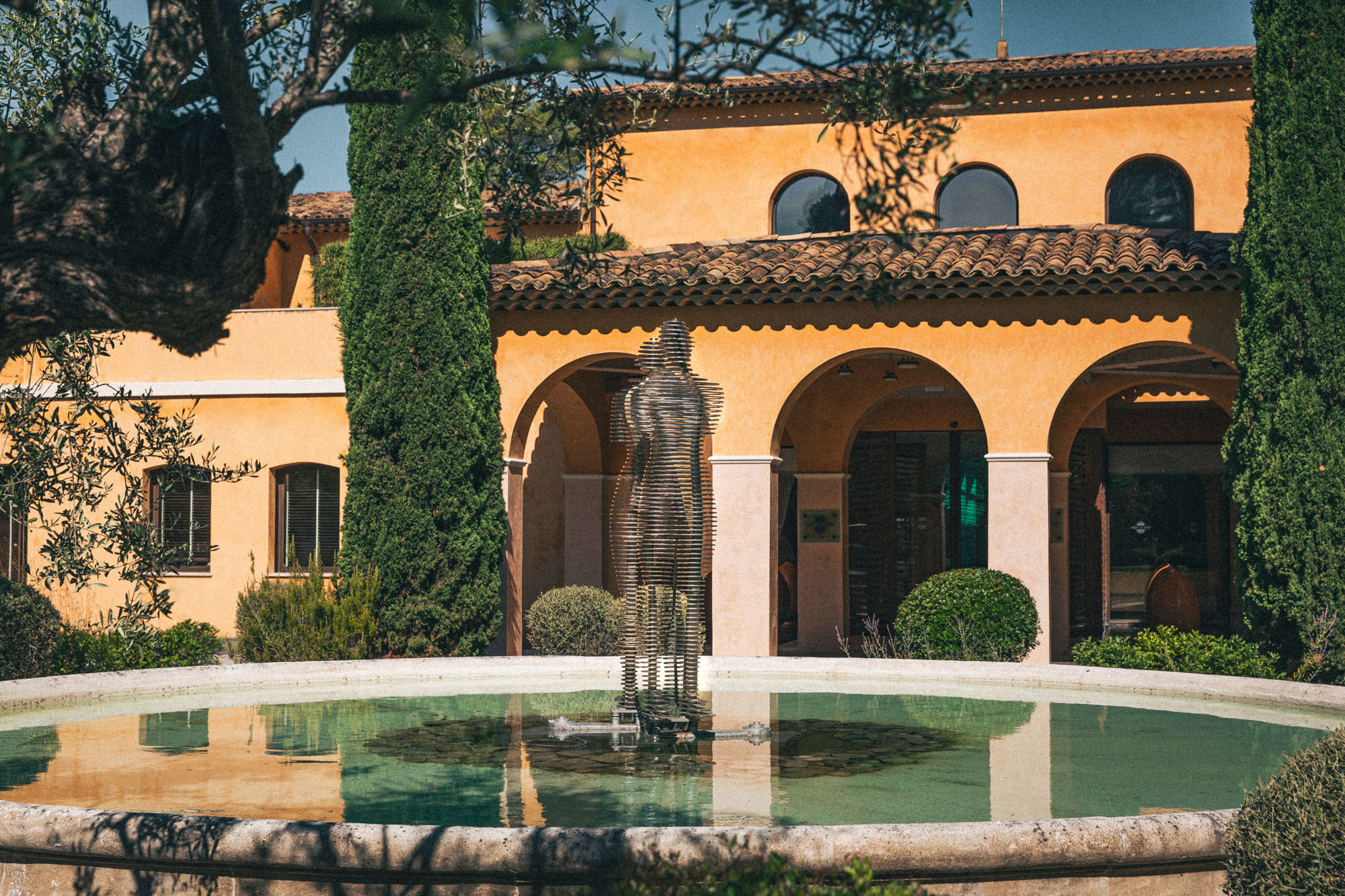 Terre Blanche Golf & Spa Resort Provence Frankreich Brunnen