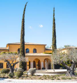 Terre Blanche Golf & Spa Resort Provence Frankreich Eingang