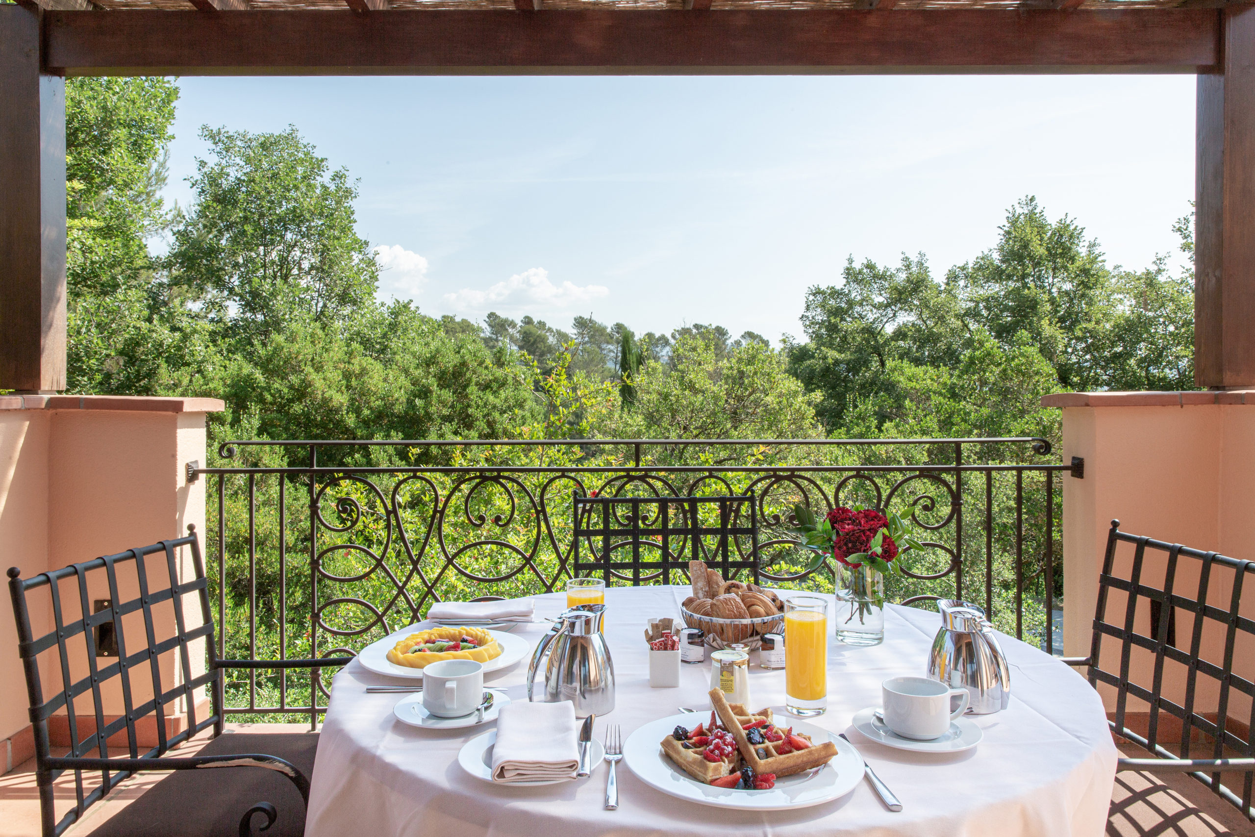 Terre Blanche Golf & Spa Resort Provence Frankreich Frühstück