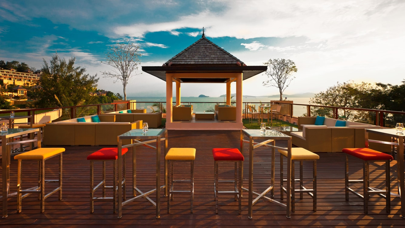 Westin Siray Bay Resort Phuket Thailand Prego Moon Terasse