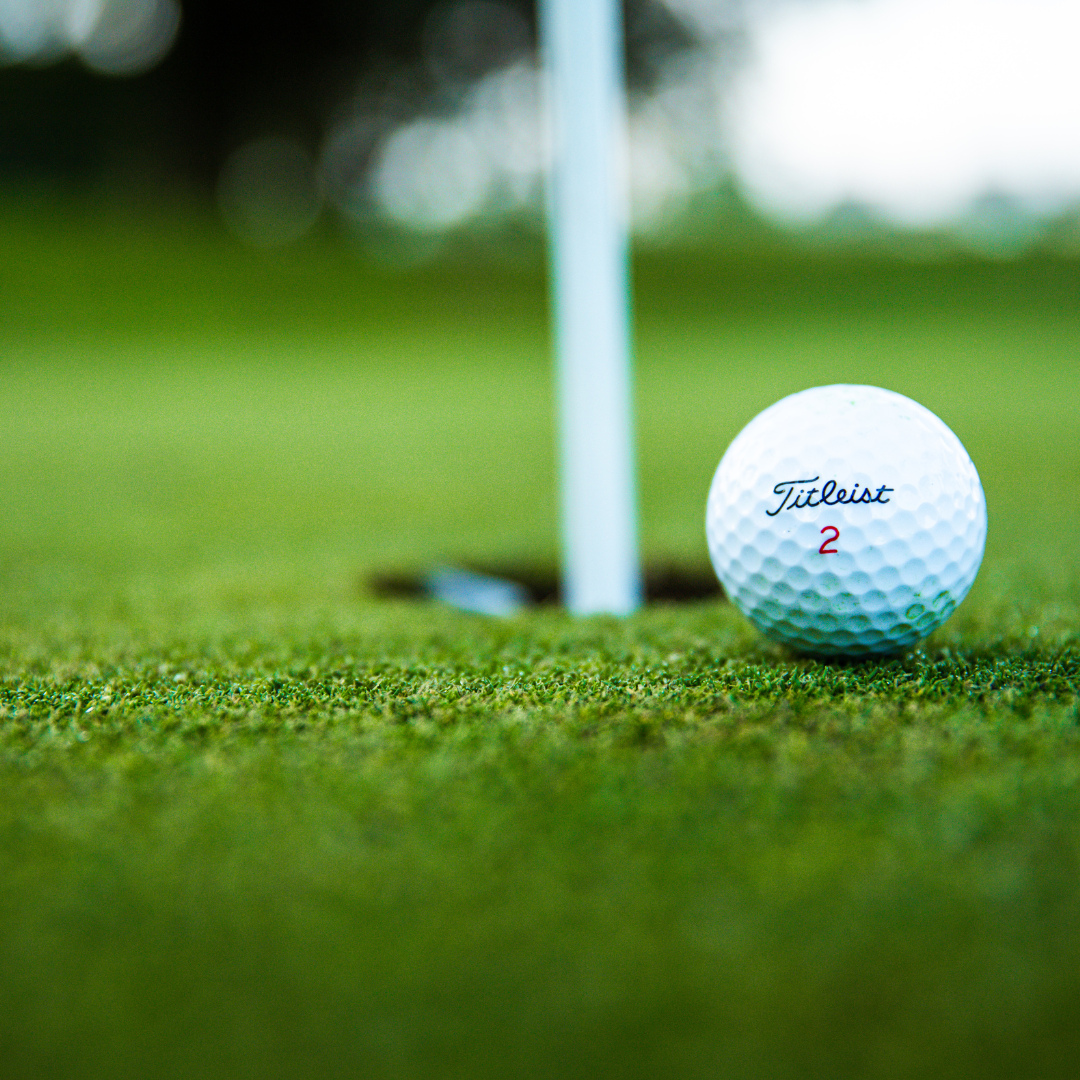 Unlimitiertes Golfspiel während den Golfferien