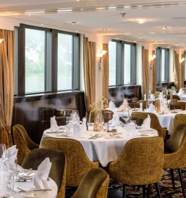 Excellence Flussfahrten Golfreisen Restaurant