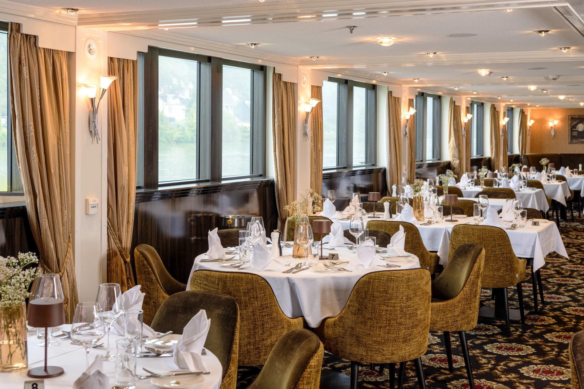 Excellence Flussfahrten Golfreisen Restaurant