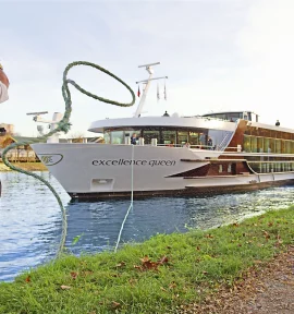 Excellence Queen Flussfahrt Golfferien