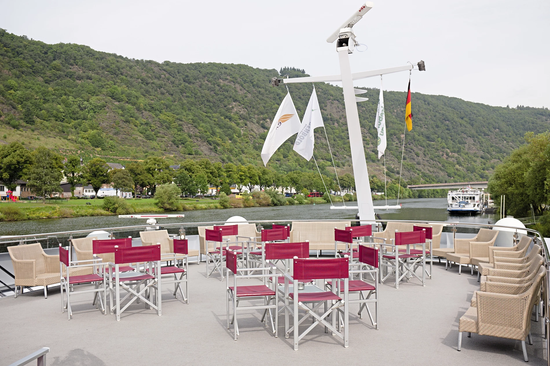 Excellence Queen Flussfahrt Golfferien Sonnendeck