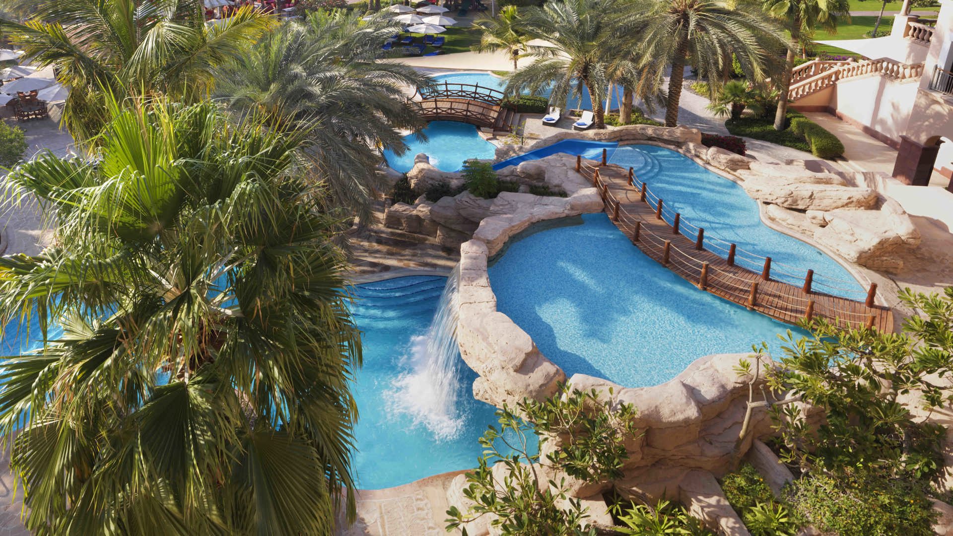Ritz-Carlton Dubai Jumeirah Beach Pool
