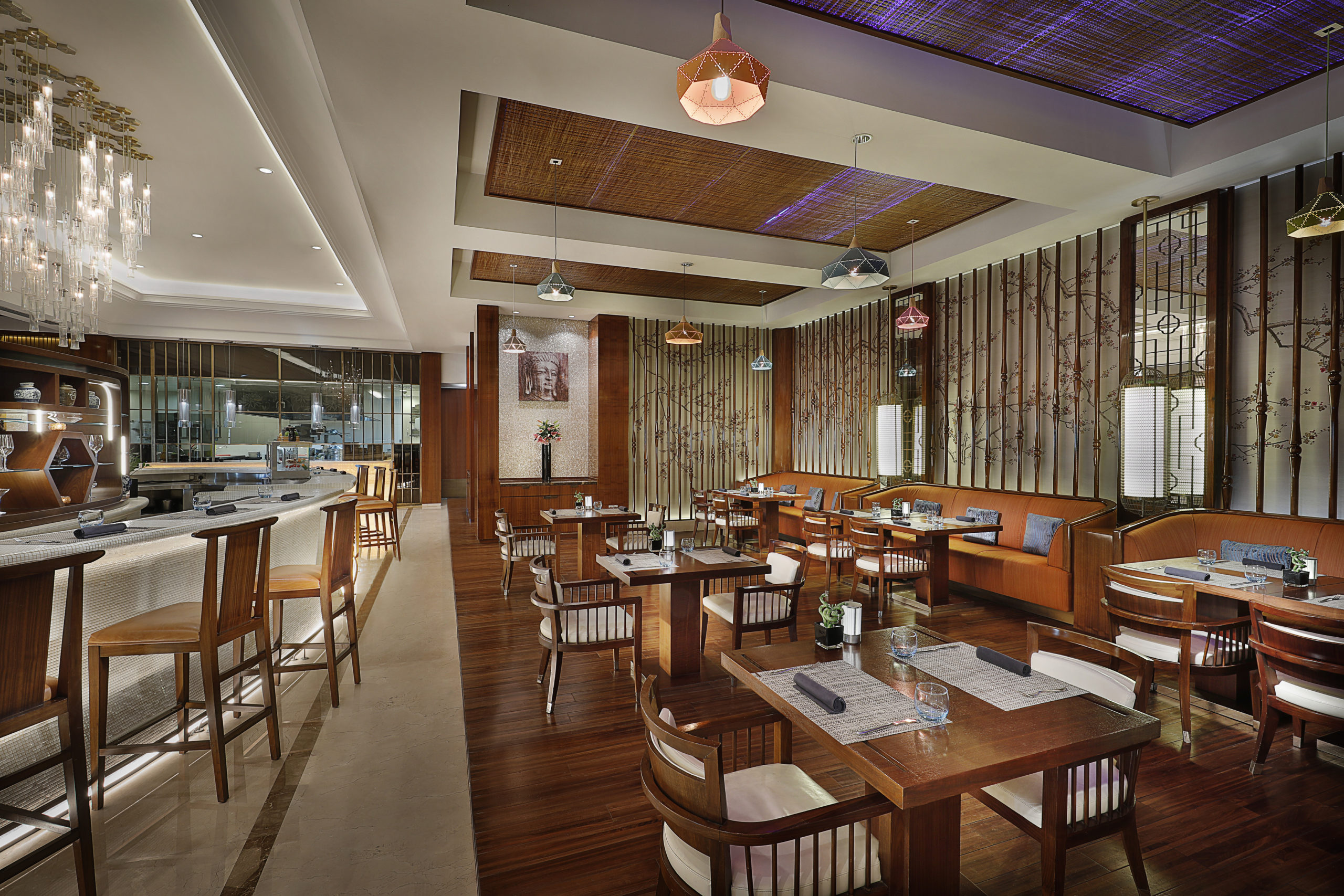 Ritz-Carlton Dubai Jumeirah Beach Restaurant Indoor