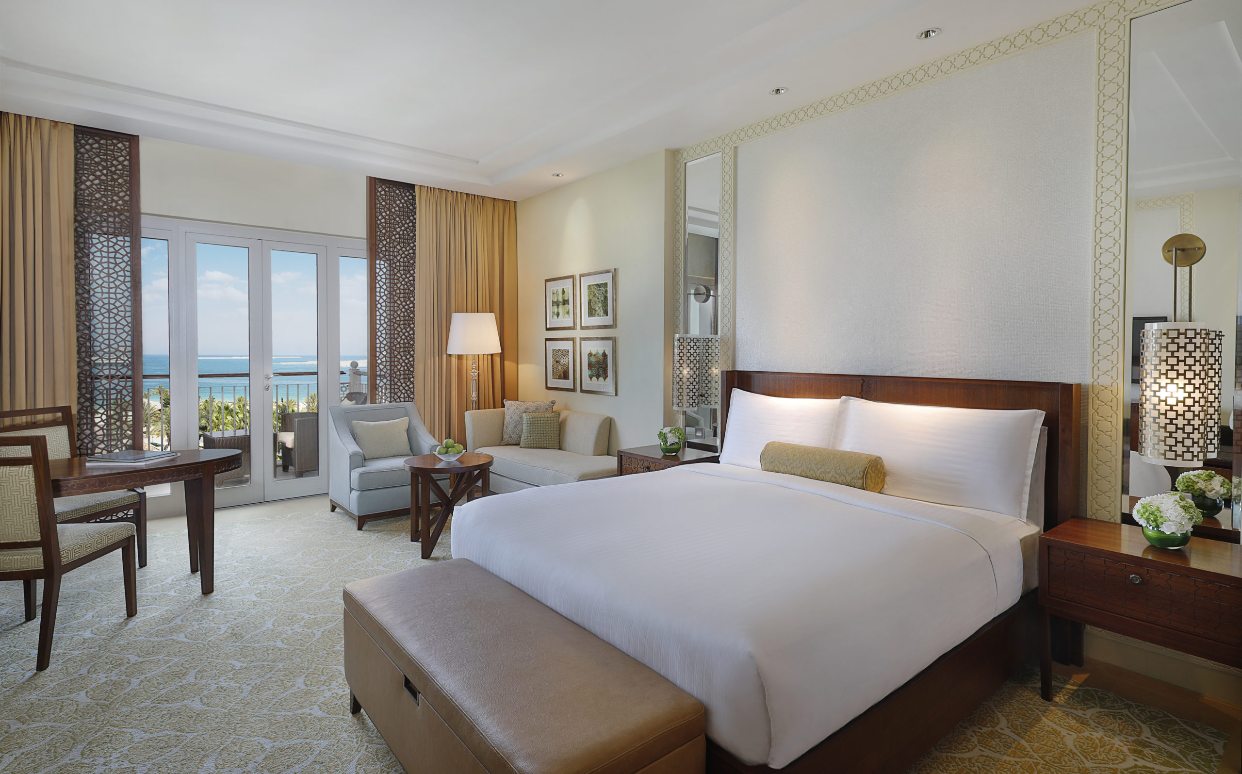 Ritz-Carlton Dubai Jumeirah Beach Zimmer