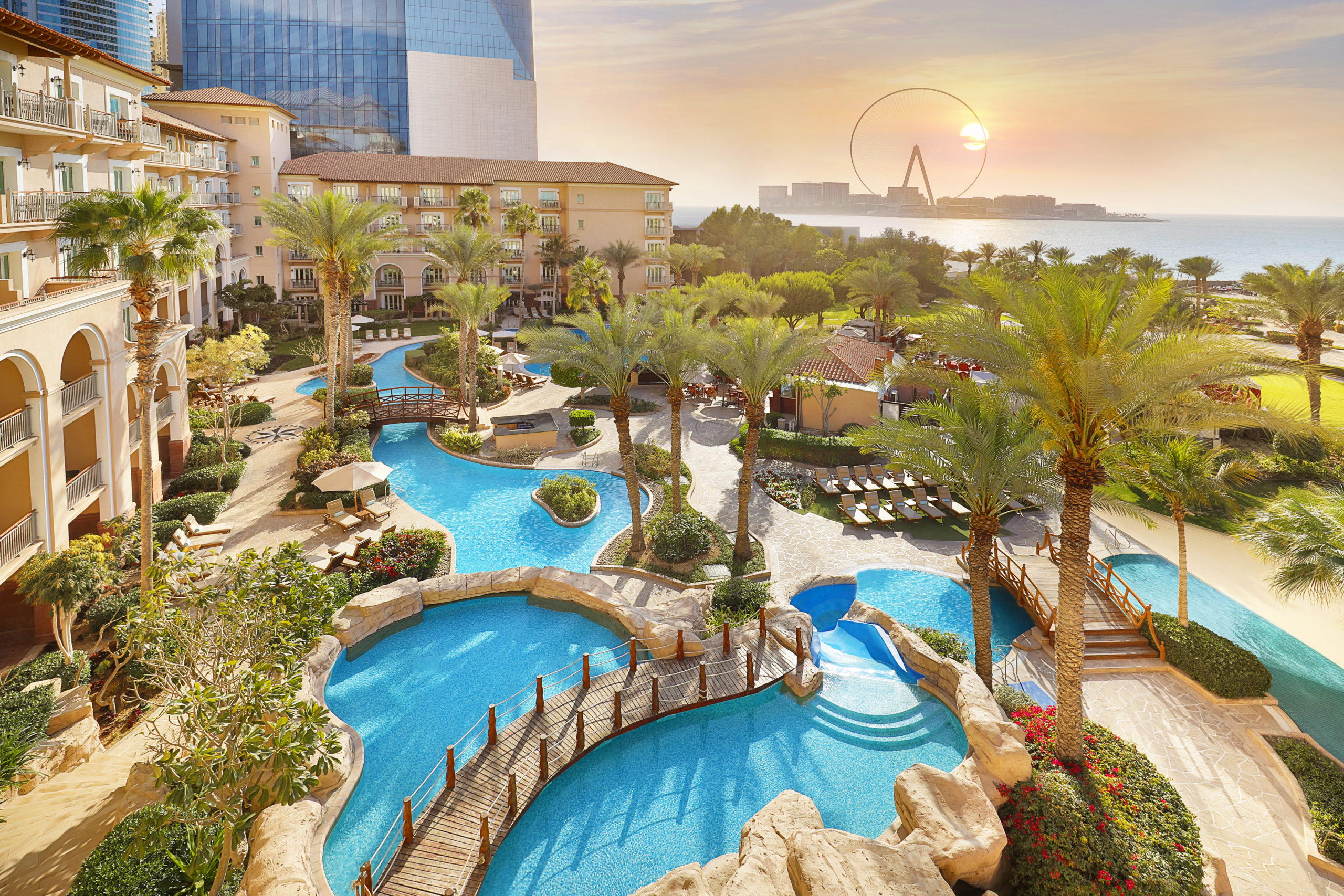 Ritz-Carlton Dubai Jumeirah Beach Birdie View Pool