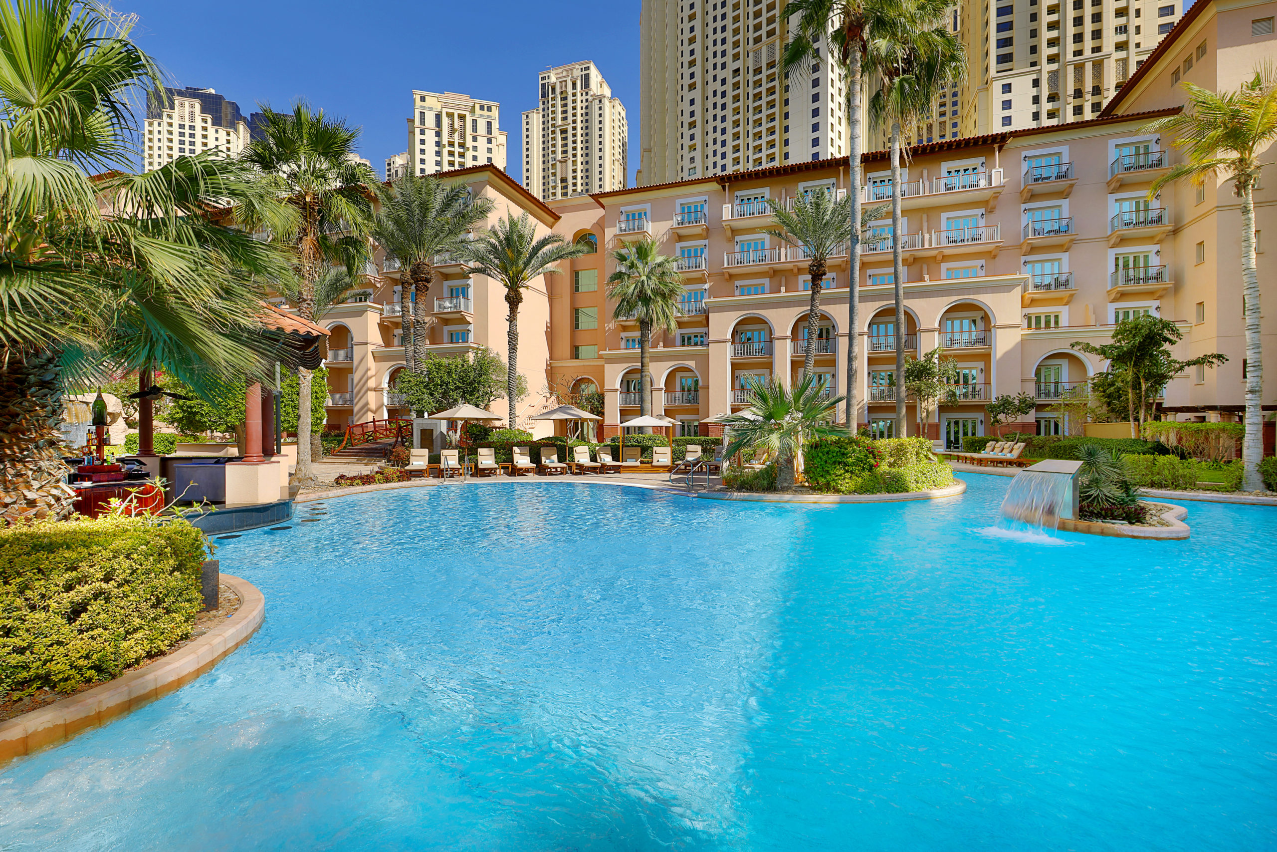 Ritz-Carlton Dubai Jumeirah Beach Pool