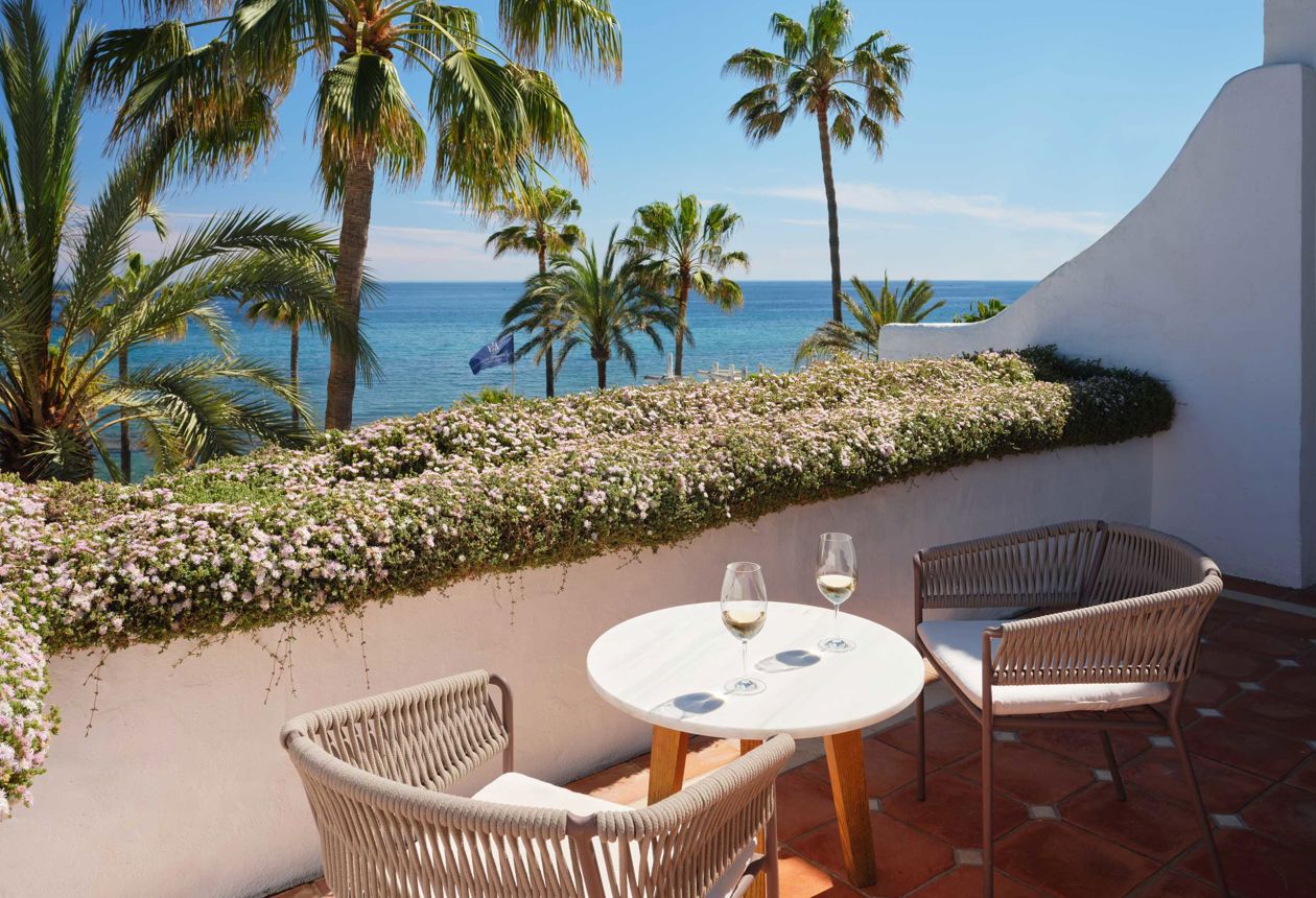 Puente Romano Beach Resort Marbella Andalusien Zimmer mit Meerblick