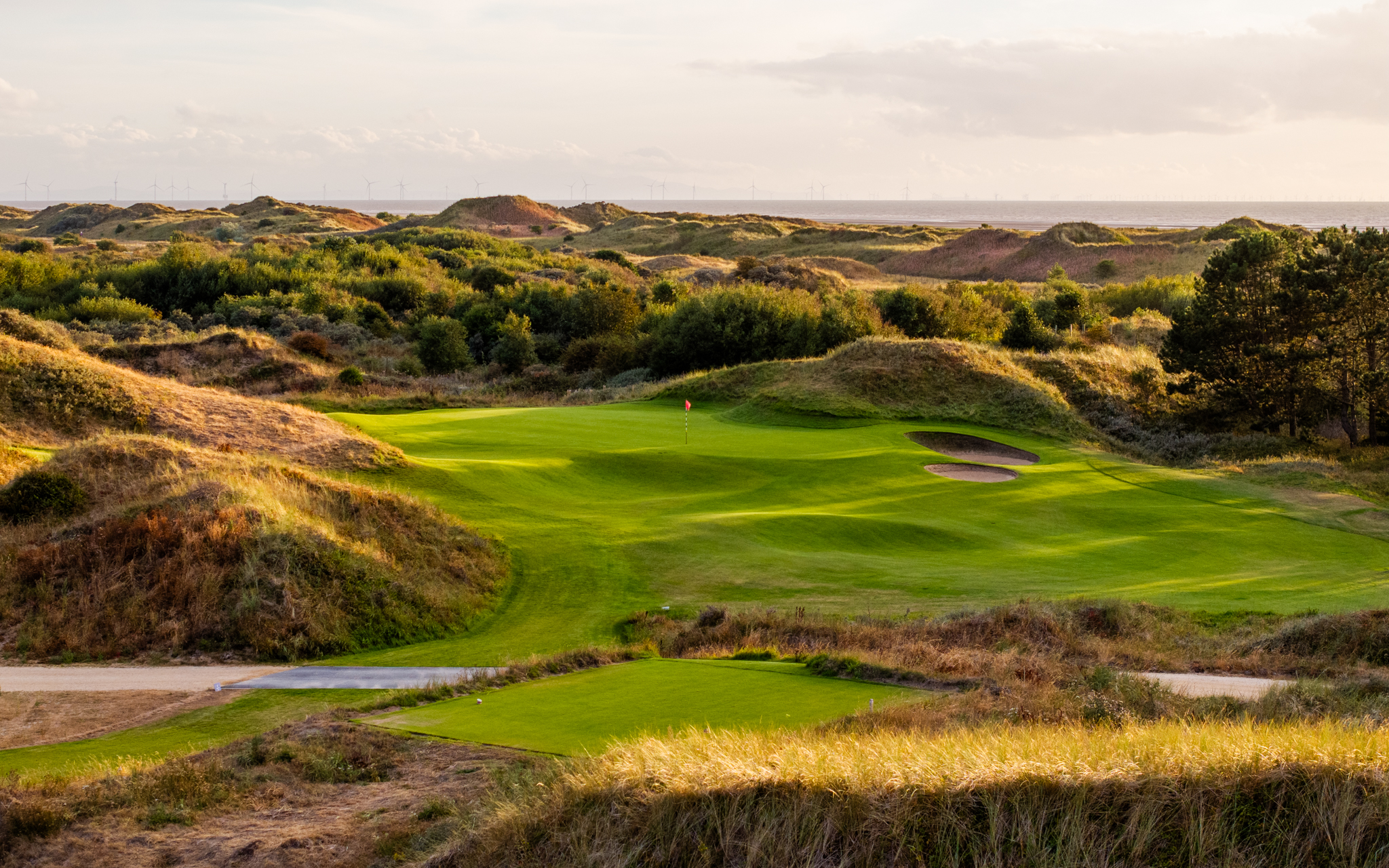 Wenn Sie das Gefühl von echtem Links Golf suchen – rau, ehrlich, traditionsreich und unvergleichlich – dann ist dieses Programm die perfekte Wahl. Southport, das Vincent Hotel und fünf legendäre Plätze erwarten Sie.